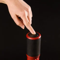 Aeratore ricaricabile per vino con beccuccio