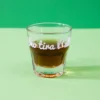 Bicchierino 130 ml scritta Uno tira l'altro in vetro