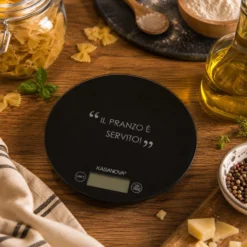 Bilancia da cucina digitale nera tonda con scritta