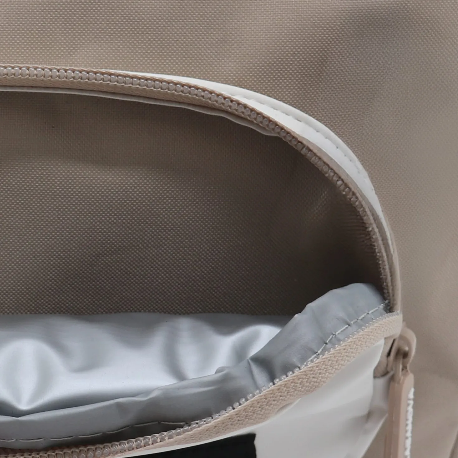 Borsa termica con manici beige 30x15x20 cm