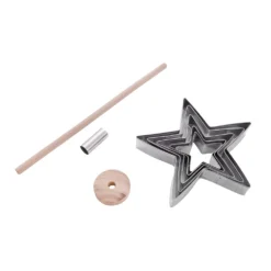 Kit 7 pezzi tagliabiscotti con asta di legno