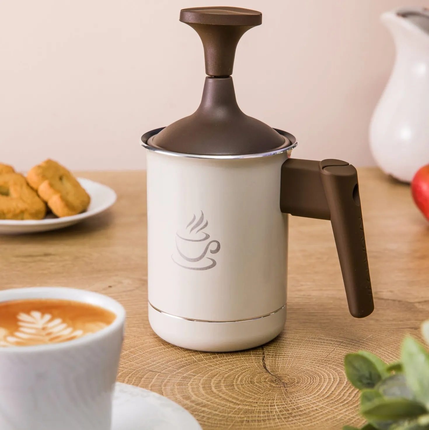 Montalatte per cappuccino da 500 ml, in alluminio e bachelite
