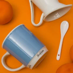 Mug azzurra 400 ml con cucchiaino