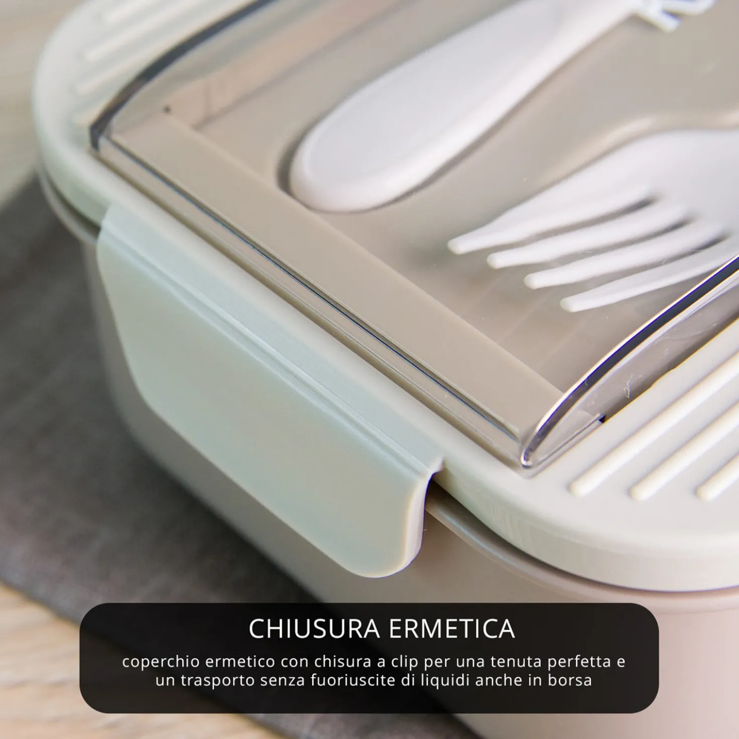 Porta pranzo con divisorio e posate Clicks marrone