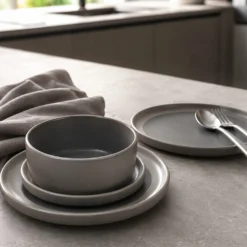 Servizio 18 piatti bicolore ceramica stoneware