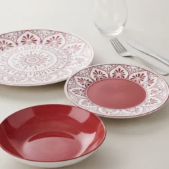 Servizio 18 piatti porcellana Ariel rosso