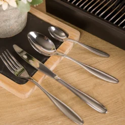 Servizio 48 posate in acciaio inox 18/0