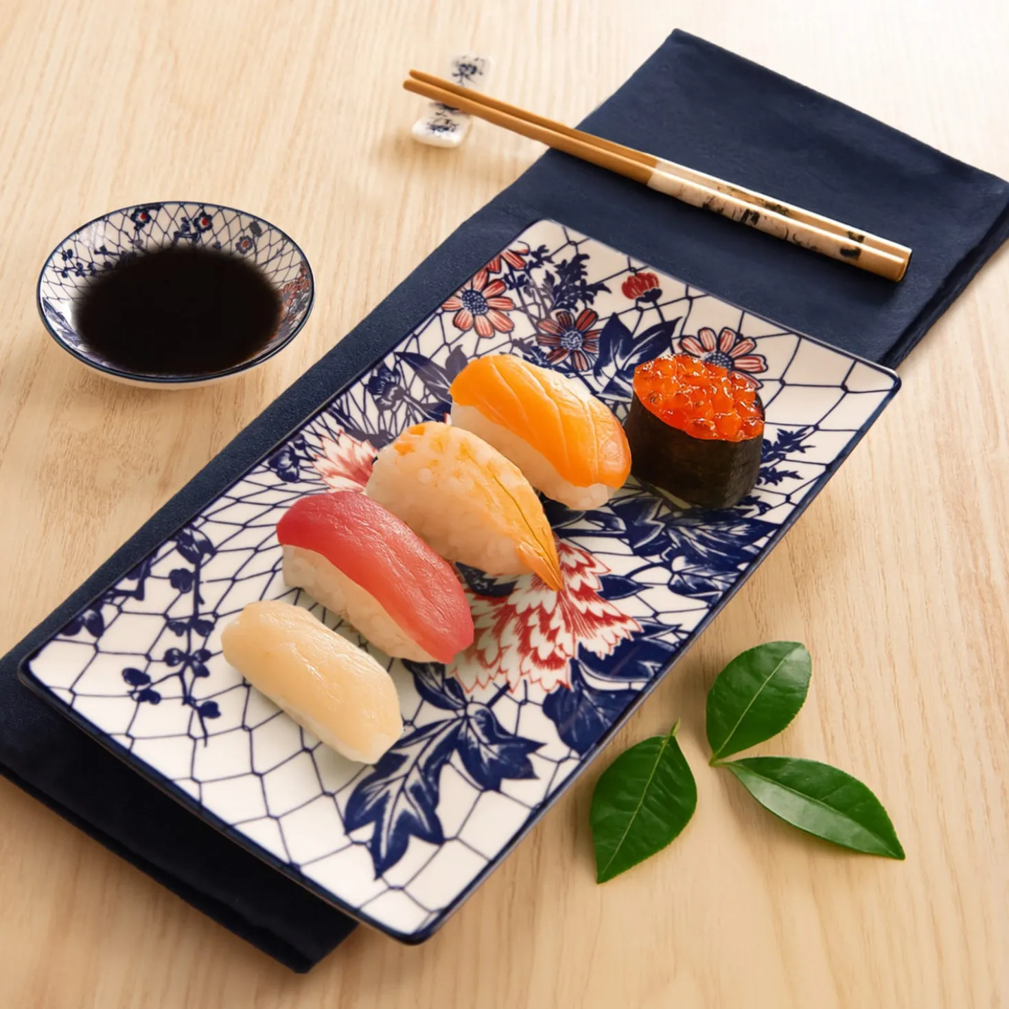 Set sushi 3 pezzi piattino rettangolare 28 cm fiore rosso Sushiko