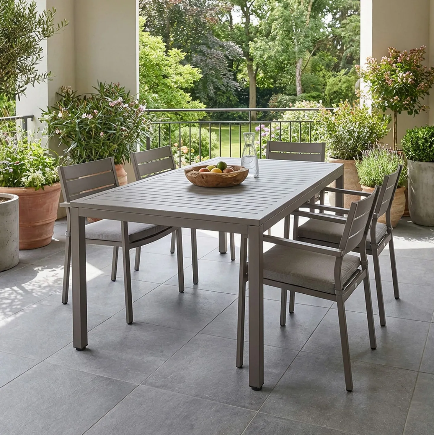 Tavolo da giardino 150x74x90 cm taupe