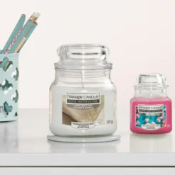 White Linen Lace, candela in giara media Yankee Candle